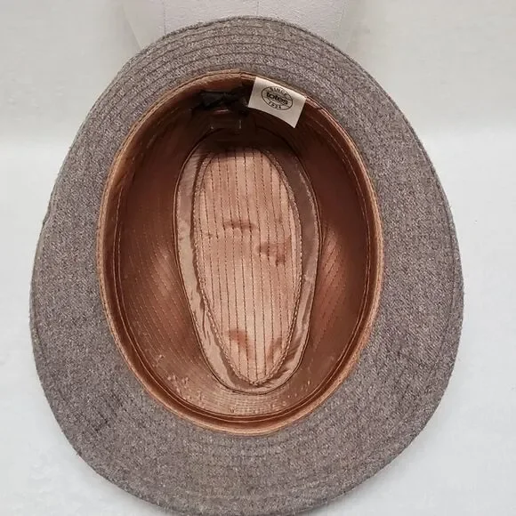 𝅺VINTAGE Totes Wool Felt Tan Gray Striped Lined Fedora Hat Extra Large